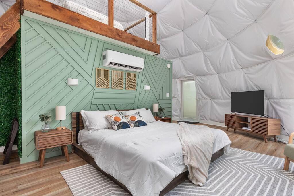 Dream Dome - Romantic Getaway, Hot Tub, Ac, Wifi, National Park 8 Min ลูเรย์ ภายนอก รูปภาพ
