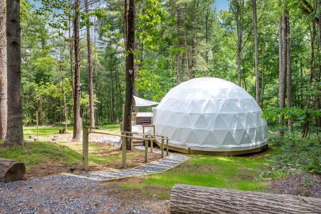 Dream Dome - Romantic Getaway, Hot Tub, Ac, Wifi, National Park 8 Min ลูเรย์ ภายนอก รูปภาพ
